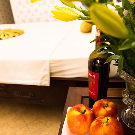Sweet Family Guest House Hanoi Exteriör bild